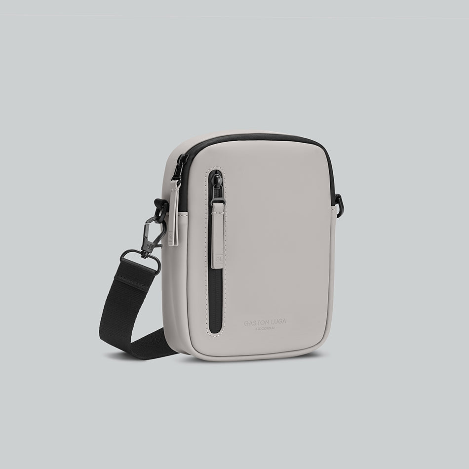 Däsh Verti Crossbody – Taupe | Gaston Luga