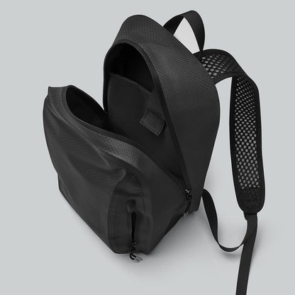 Lightweight DuoSeal Backpack 14" – Noir | Gaston Luga