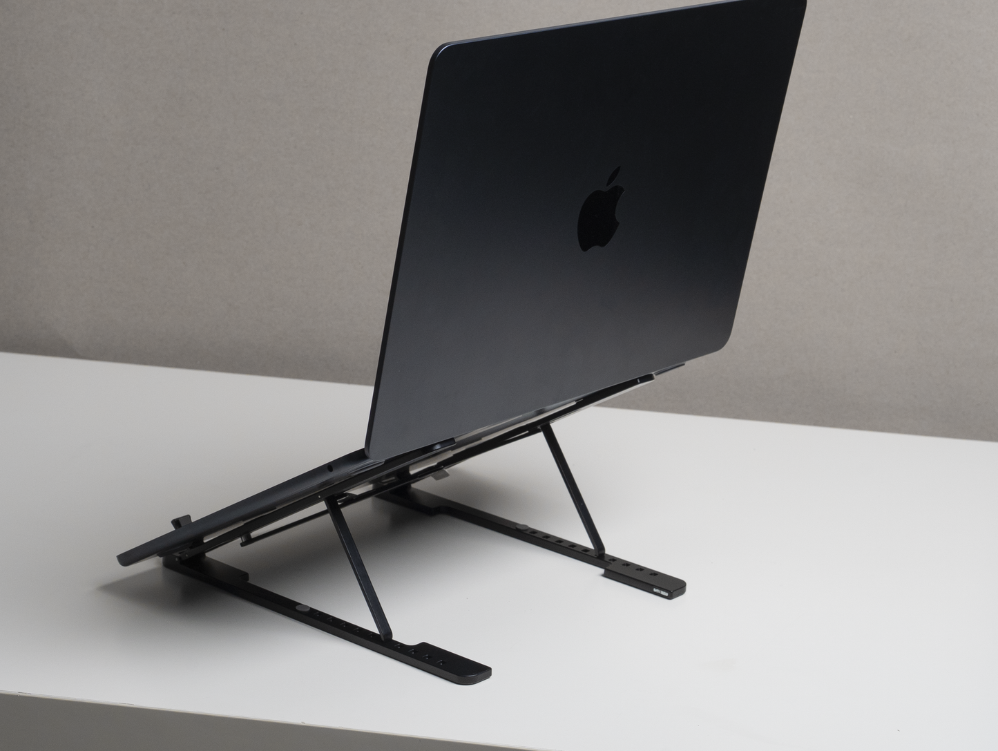Scapade AirStand Pro – Support d’ordinateur portable pliable et ergonomique