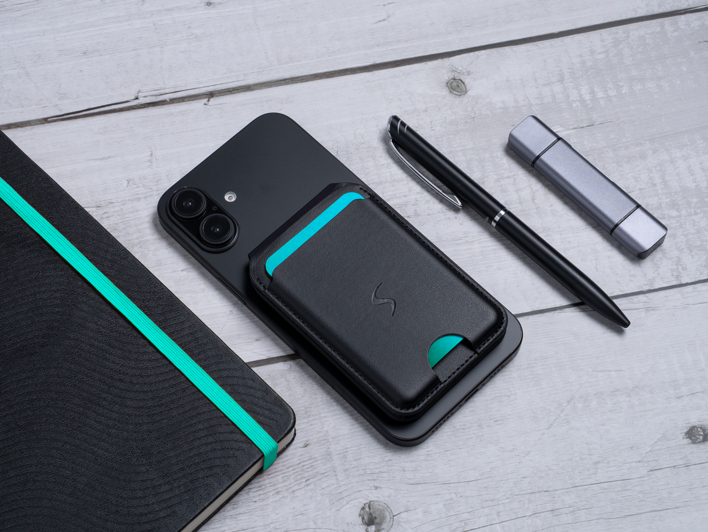 Scapade MagCard Pro – Porte-cartes MagSafe connecté avec Apple Find My