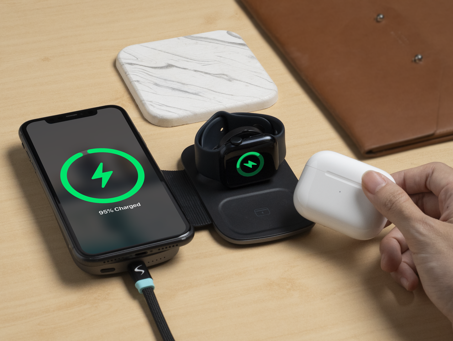 Scapade MagPower Pro - Batterie externe magnétique pliable 3-en-1 (5 000 mAh)