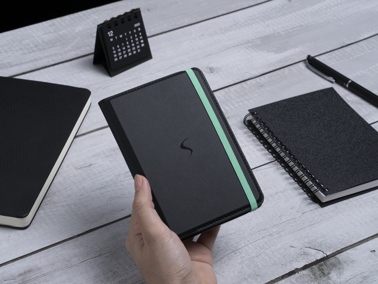 Scapade AirPass – Porte-passeport connecté avec Apple Find My
