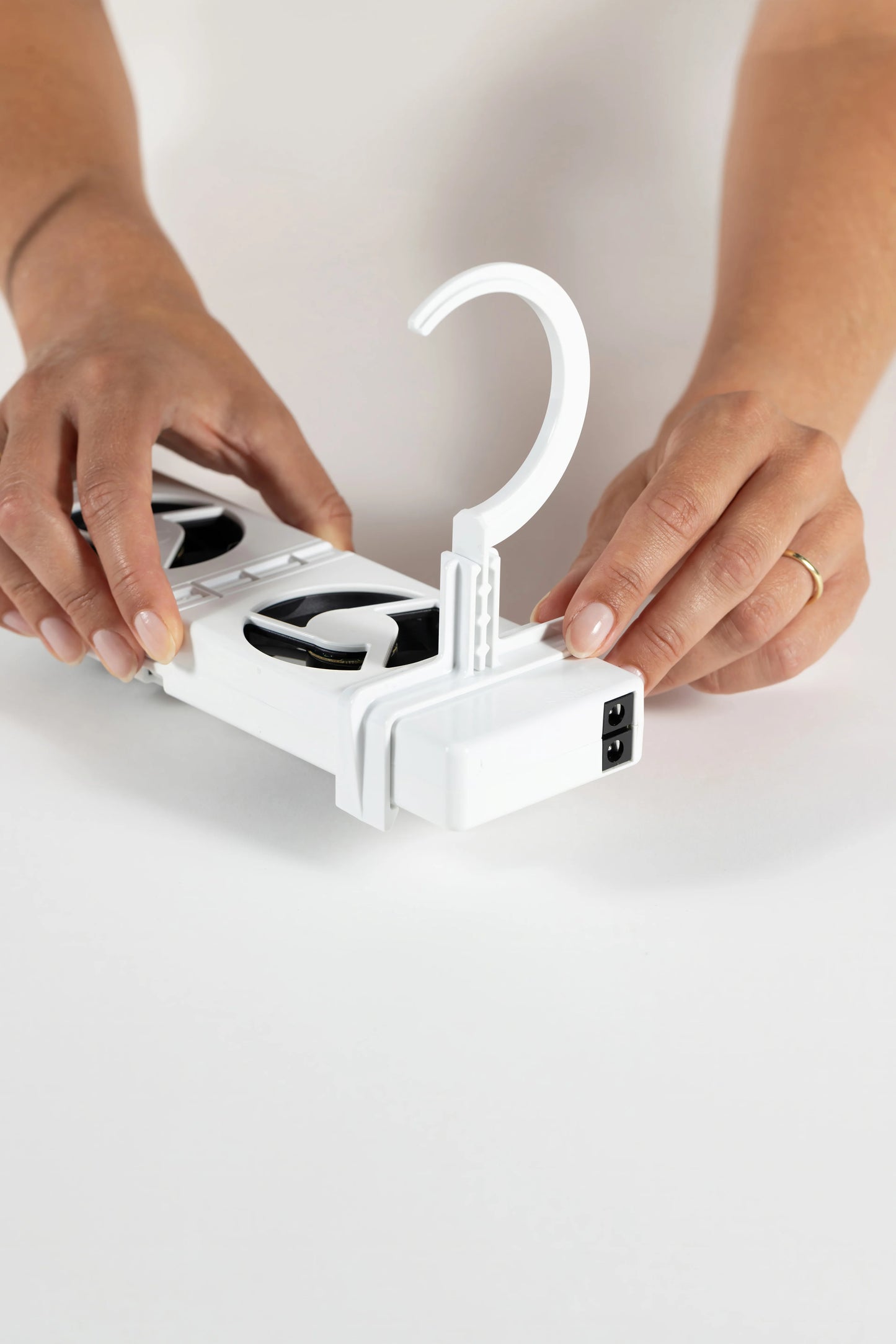 SpeedComfort - Element radiator mounting hook set - White
